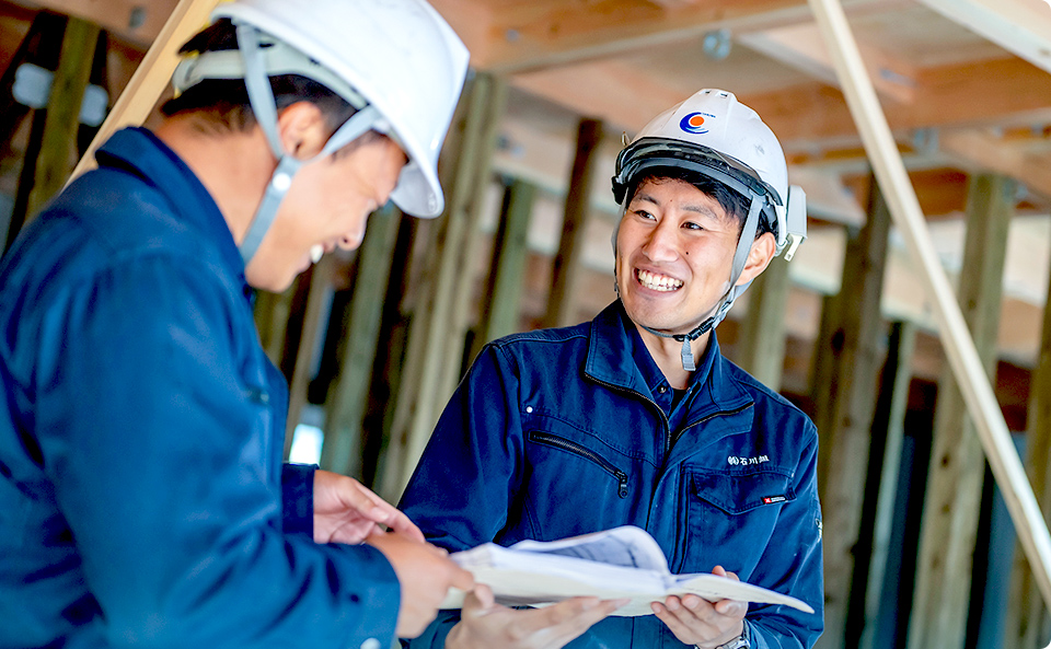 働く社員の様子