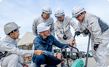 働く社員の様子